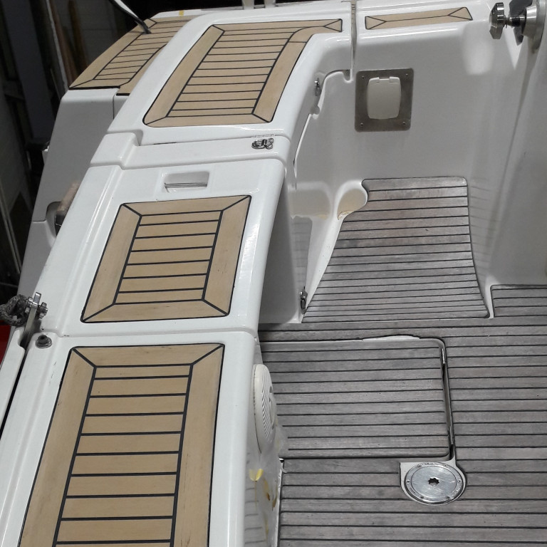 PlasDECK® a naturalny teak?